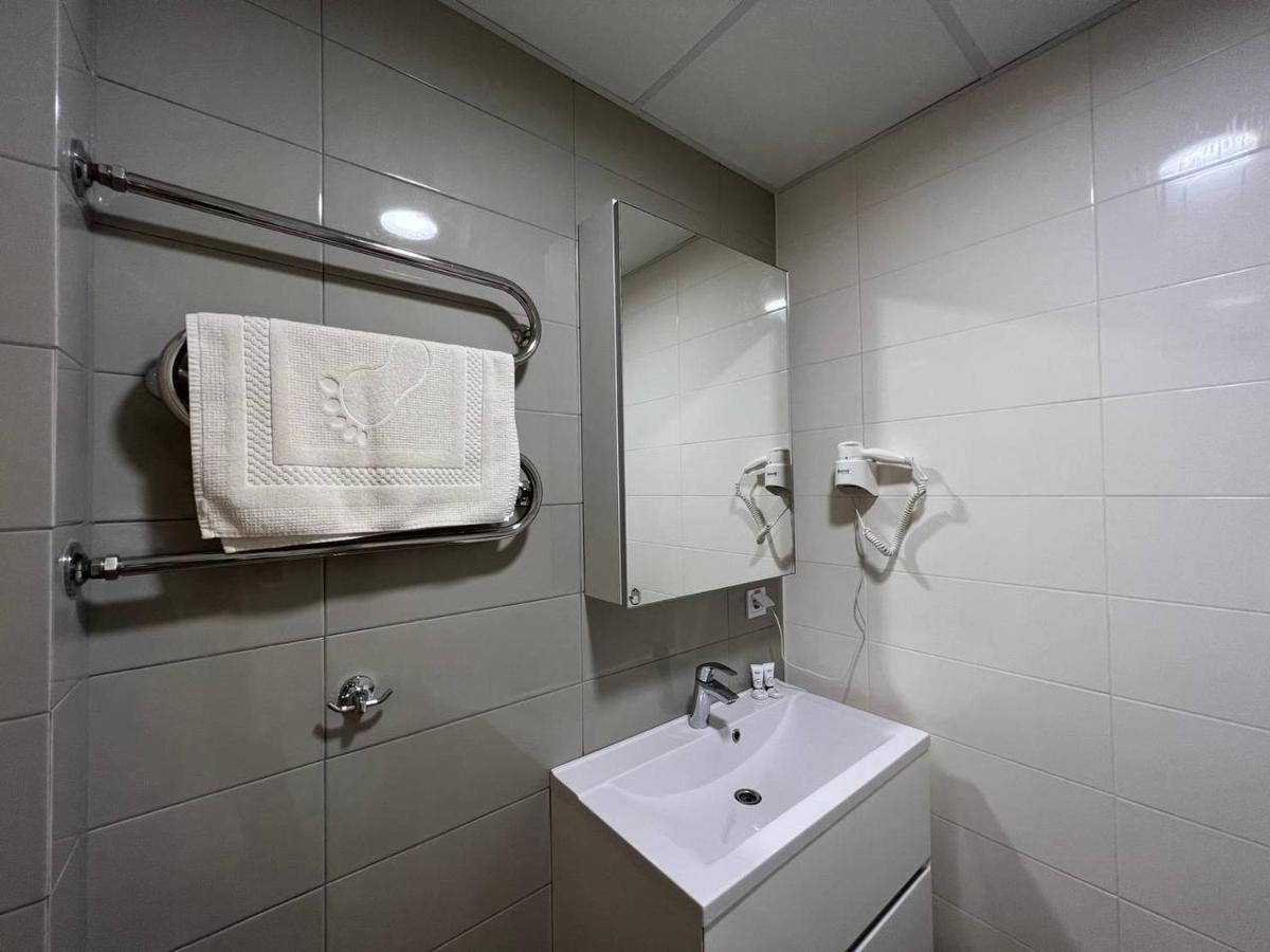 Ucu Inn - Кімнати Для Гостей Lviv Eksteriør billede