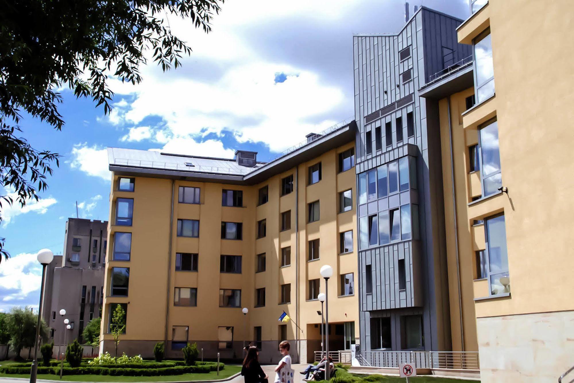 Ucu Inn - Кімнати Для Гостей Lviv Eksteriør billede